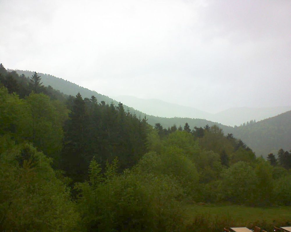 Le petit ballon vu depuis le Domaine Langmatt à Murbach le 09.05.2019 à 18:30 Le petit ballon (Alsace, Vosges) le 09.05.2019 à 18:30