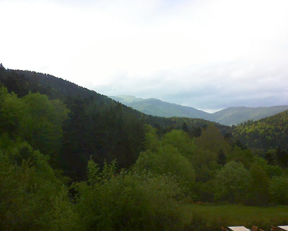 Le petit ballon vu depuis le Domaine Langmatt à Murbach le 09.05.2019 à 18:45 Le petit ballon (Alsace, Vosges) le 09.05.2019 à 18:45
