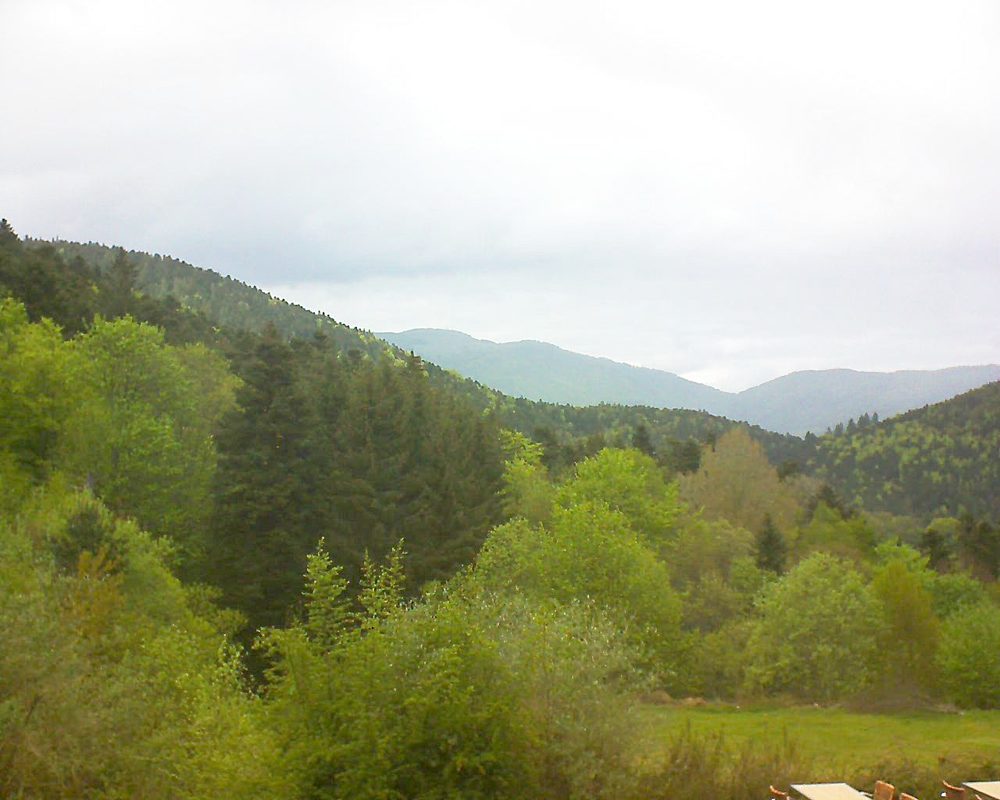 Le petit ballon vu depuis le Domaine Langmatt à Murbach le 10.05.2019 à 14:30 Le petit ballon (Alsace, Vosges) le 10.05.2019 à 14:30