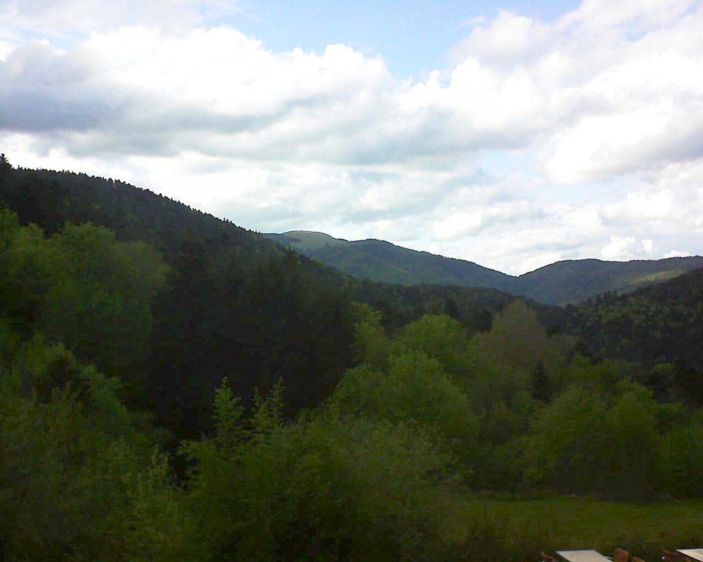 Le petit ballon vu depuis le Domaine Langmatt à Murbach le 10.05.2019 à 18:30 Le petit ballon (Alsace, Vosges) le 10.05.2019 à 18:30