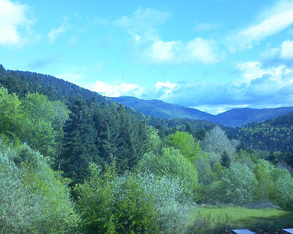 Le petit ballon vu depuis le Domaine Langmatt à Murbach le 11.05.2019 à 09:30 Le petit ballon (Alsace, Vosges) le 11.05.2019 à 09:30