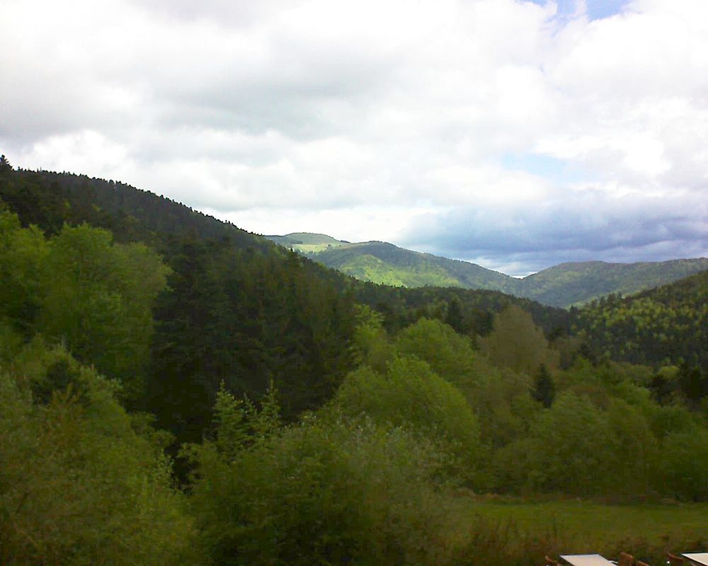 Le petit ballon vu depuis le Domaine Langmatt à Murbach le 11.05.2019 à 10:45 Le petit ballon (Alsace, Vosges) le 11.05.2019 à 10:45