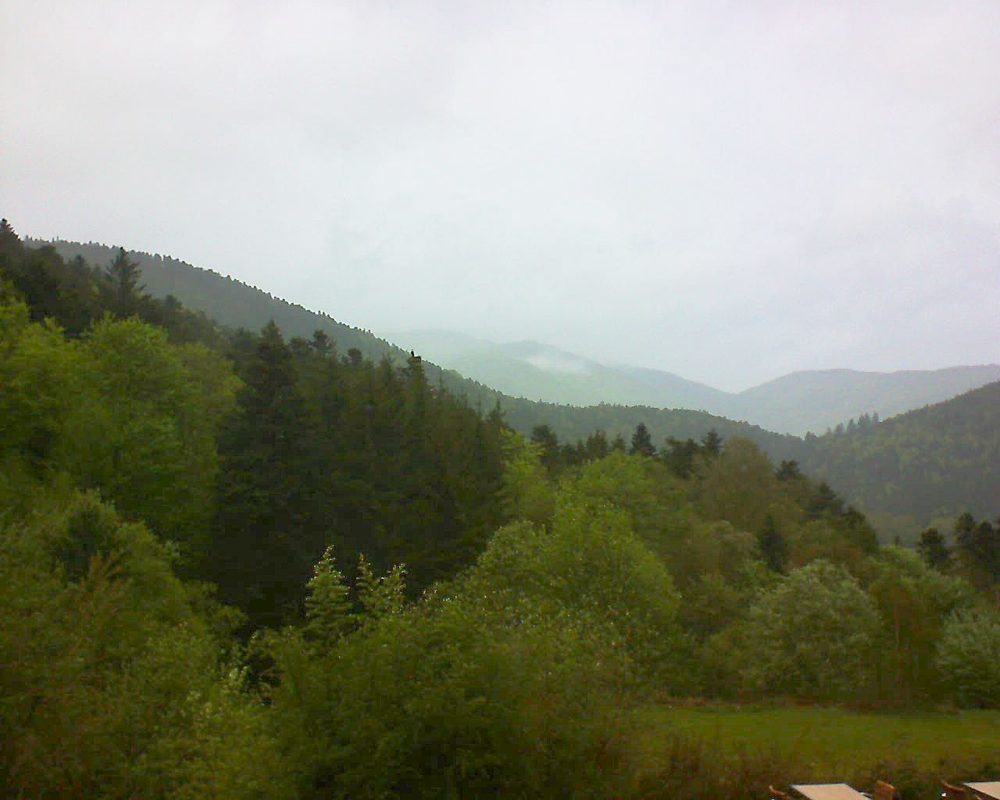 Le petit ballon vu depuis le Domaine Langmatt à Murbach le 11.05.2019 à 14:45 Le petit ballon (Alsace, Vosges) le 11.05.2019 à 14:45