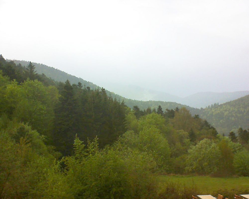 Le petit ballon vu depuis le Domaine Langmatt à Murbach le 11.05.2019 à 17:00 Le petit ballon (Alsace, Vosges) le 11.05.2019 à 17:00