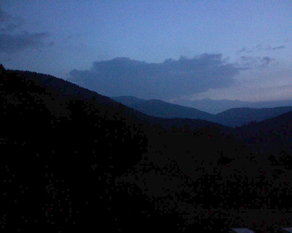Le petit ballon vu depuis le Domaine Langmatt à Murbach le 12.05.2019 à 05:30 Le petit ballon (Alsace, Vosges) le 12.05.2019 à 05:30