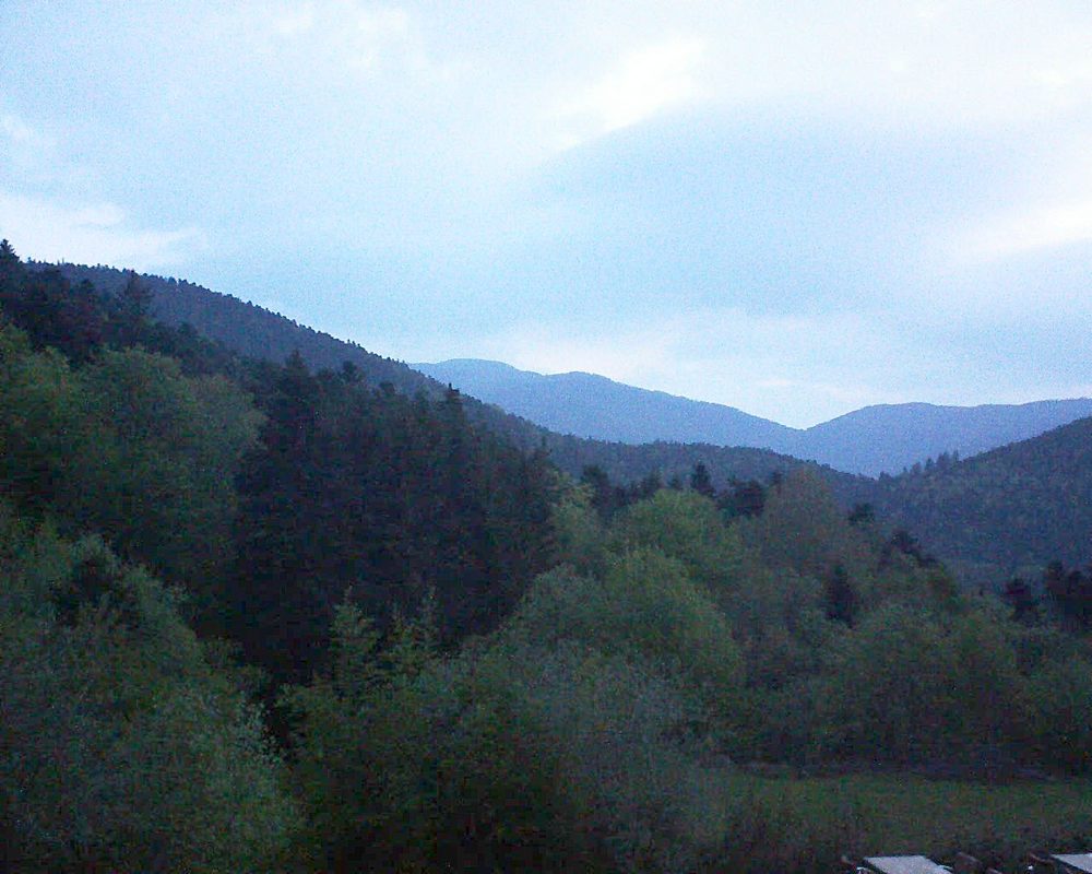 Le petit ballon vu depuis le Domaine Langmatt à Murbach le 12.05.2019 à 05:45 Le petit ballon (Alsace, Vosges) le 12.05.2019 à 05:45