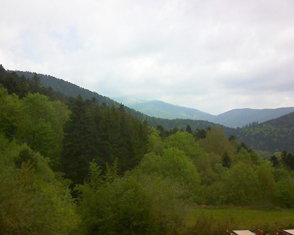 Le petit ballon vu depuis le Domaine Langmatt à Murbach le 12.05.2019 à 11:00 Le petit ballon (Alsace, Vosges) le 12.05.2019 à 11:00