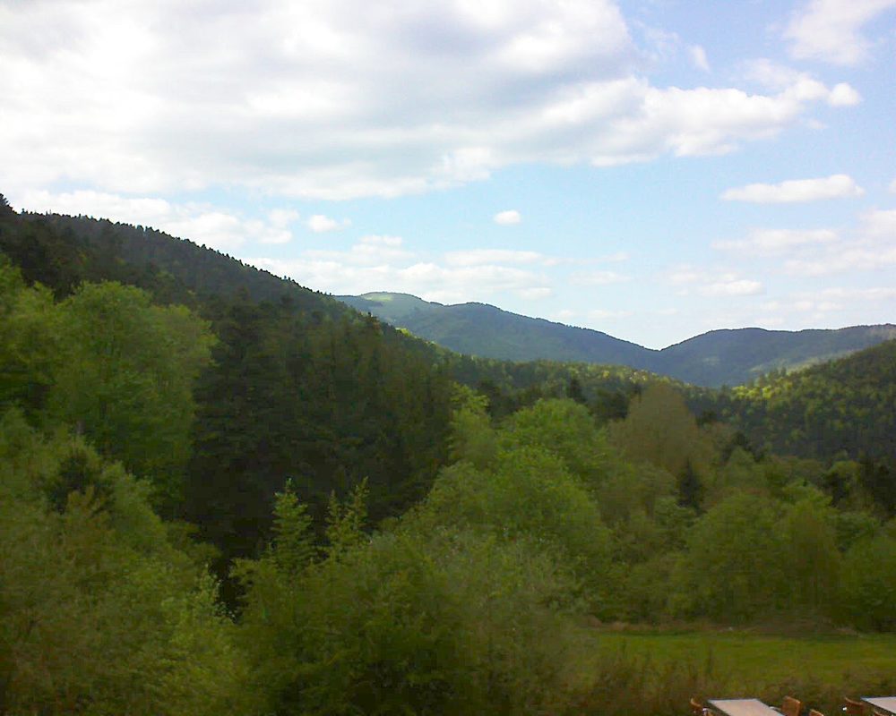 Le petit ballon vu depuis le Domaine Langmatt à Murbach le 13.05.2019 à 17:00 Le petit ballon (Alsace, Vosges) le 13.05.2019 à 17:00