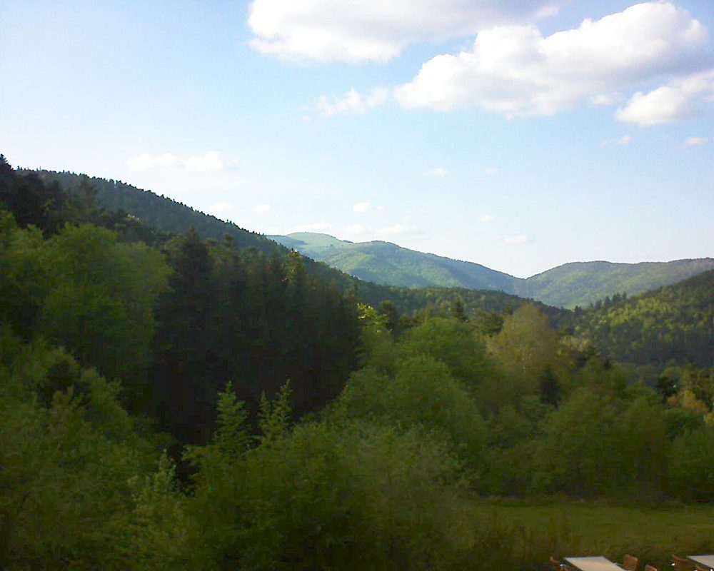 Le petit ballon vu depuis le Domaine Langmatt à Murbach le 14.05.2019 à 18:30 Le petit ballon (Alsace, Vosges) le 14.05.2019 à 18:30