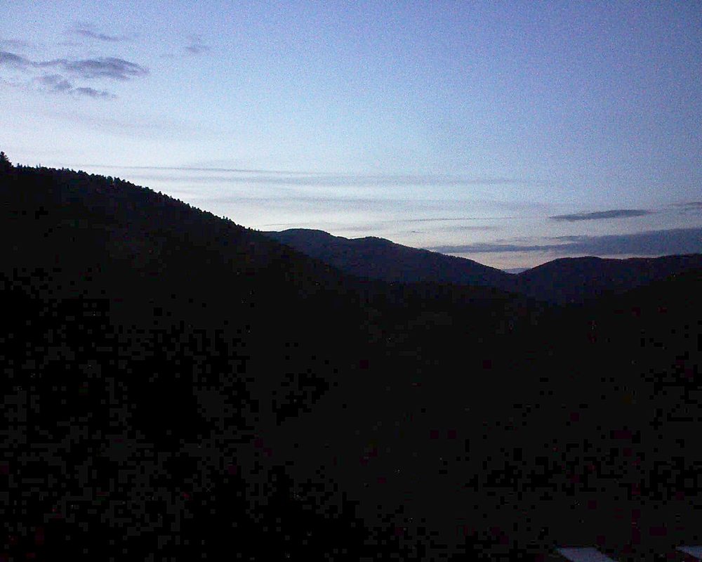 Le petit ballon vu depuis le Domaine Langmatt à Murbach le 14.05.2019 à 21:30 Le petit ballon (Alsace, Vosges) le 14.05.2019 à 21:30