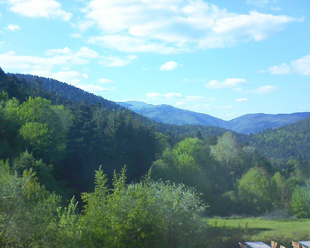 Le petit ballon vu depuis le Domaine Langmatt à Murbach le 15.05.2019 à 18:00 Le petit ballon (Alsace, Vosges) le 15.05.2019 à 18:00