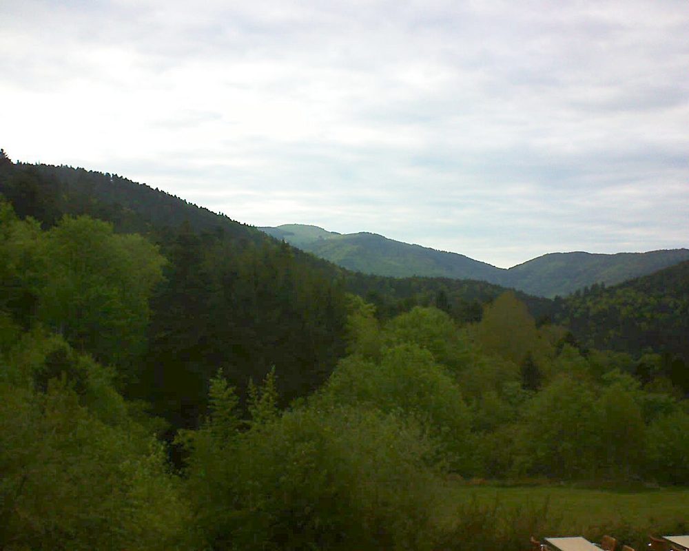 Le petit ballon vu depuis le Domaine Langmatt à Murbach le 15.05.2019 à 19:30 Le petit ballon (Alsace, Vosges) le 15.05.2019 à 19:30