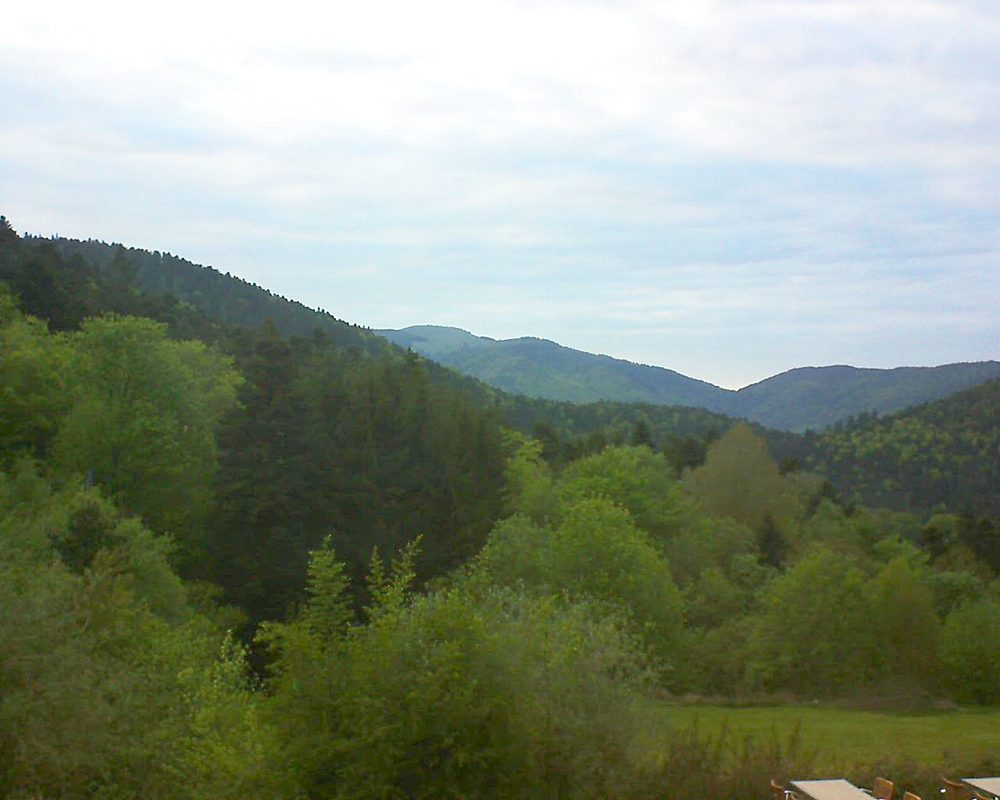 Le petit ballon vu depuis le Domaine Langmatt à Murbach le 15.05.2019 à 20:30 Le petit ballon (Alsace, Vosges) le 15.05.2019 à 20:30