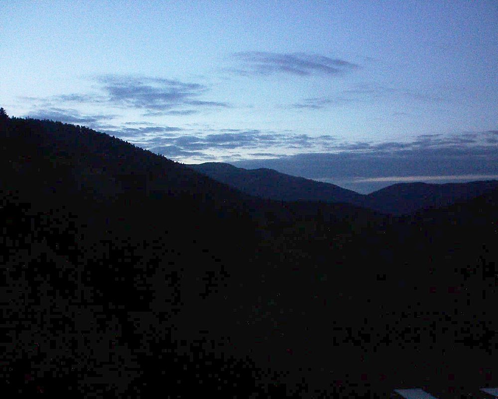 Le petit ballon vu depuis le Domaine Langmatt à Murbach le 15.05.2019 à 21:30 Le petit ballon (Alsace, Vosges) le 15.05.2019 à 21:30