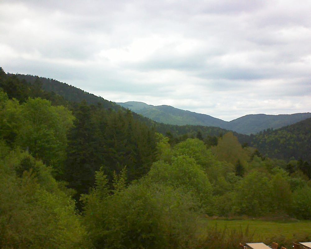 Le petit ballon vu depuis le Domaine Langmatt à Murbach le 16.05.2019 à 15:45 Le petit ballon (Alsace, Vosges) le 16.05.2019 à 15:45