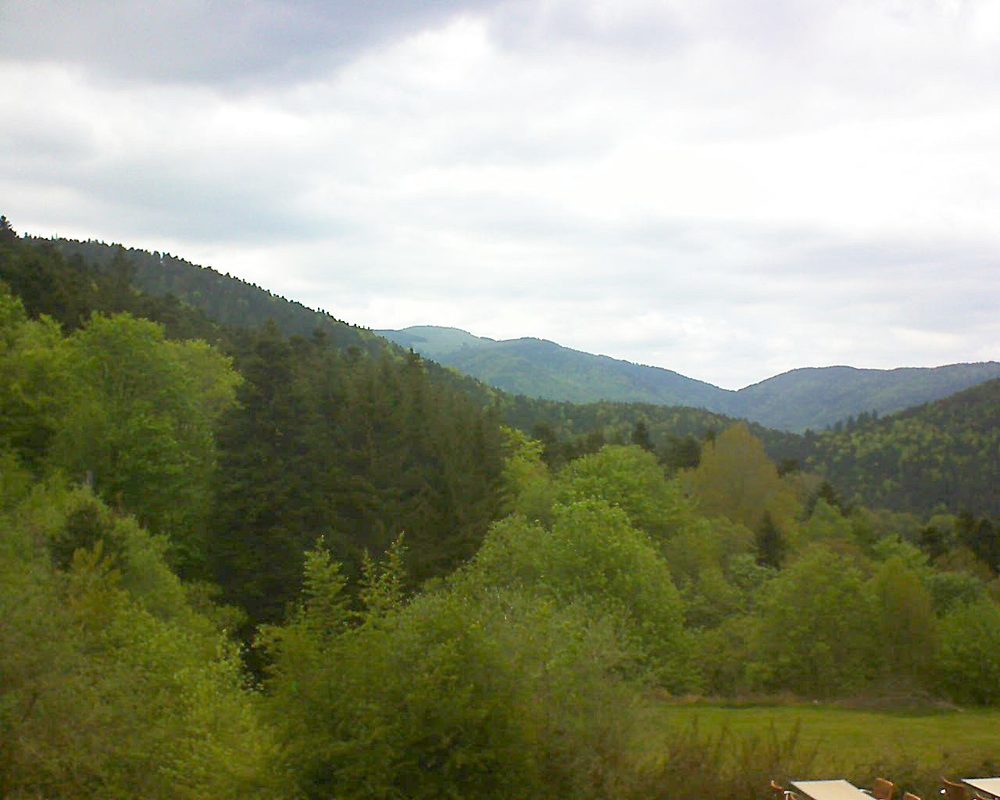 Le petit ballon vu depuis le Domaine Langmatt à Murbach le 16.05.2019 à 16:00 Le petit ballon (Alsace, Vosges) le 16.05.2019 à 16:00