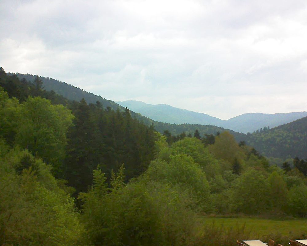 Le petit ballon vu depuis le Domaine Langmatt à Murbach le 17.05.2019 à 14:30 Le petit ballon (Alsace, Vosges) le 17.05.2019 à 14:30