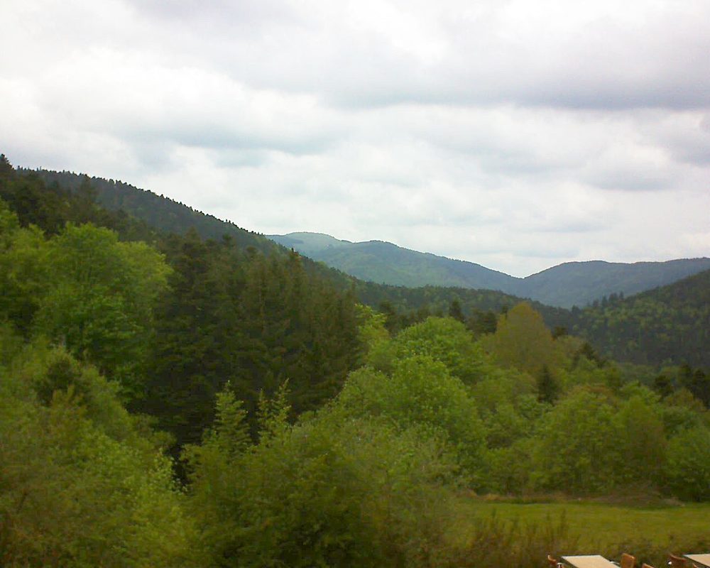 Le petit ballon vu depuis le Domaine Langmatt à Murbach le 18.05.2019 à 14:45 Le petit ballon (Alsace, Vosges) le 18.05.2019 à 14:45