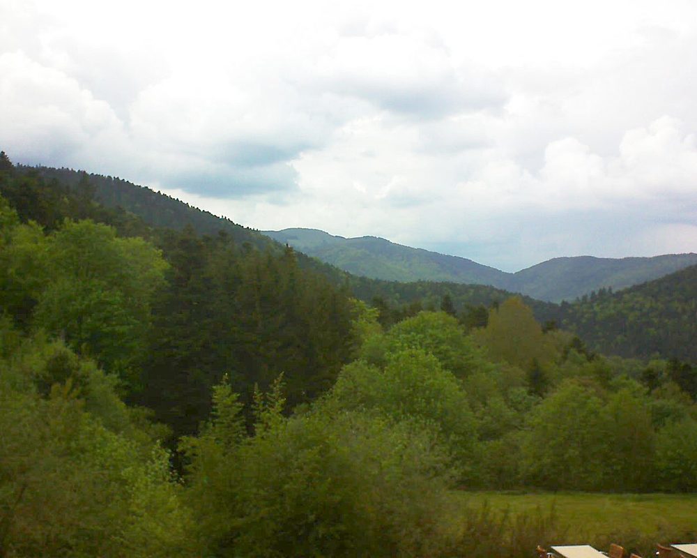 Le petit ballon vu depuis le Domaine Langmatt à Murbach le 18.05.2019 à 17:00 Le petit ballon (Alsace, Vosges) le 18.05.2019 à 17:00