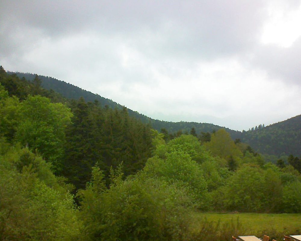 Le petit ballon vu depuis le Domaine Langmatt à Murbach le 19.05.2019 à 14:00 Le petit ballon (Alsace, Vosges) le 19.05.2019 à 14:00