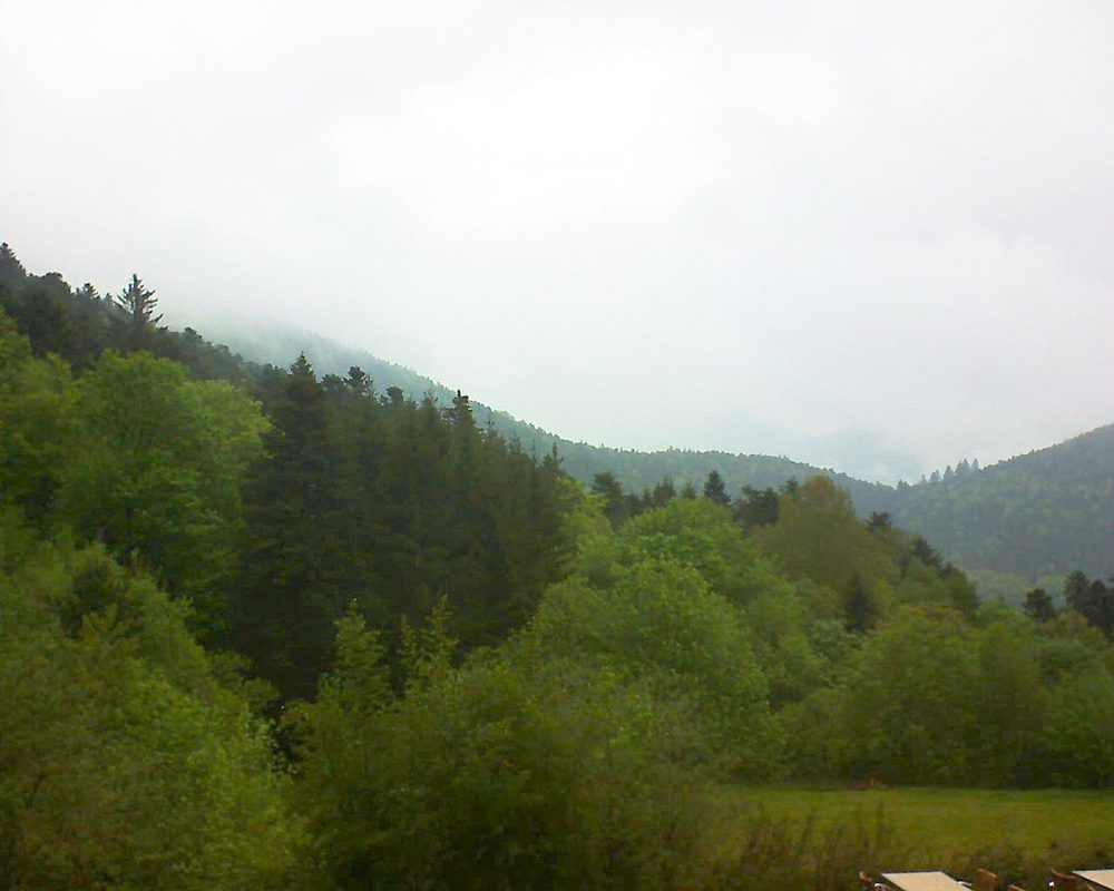 Le petit ballon vu depuis le Domaine Langmatt à Murbach le 19.05.2019 à 14:30 Le petit ballon (Alsace, Vosges) le 19.05.2019 à 14:30