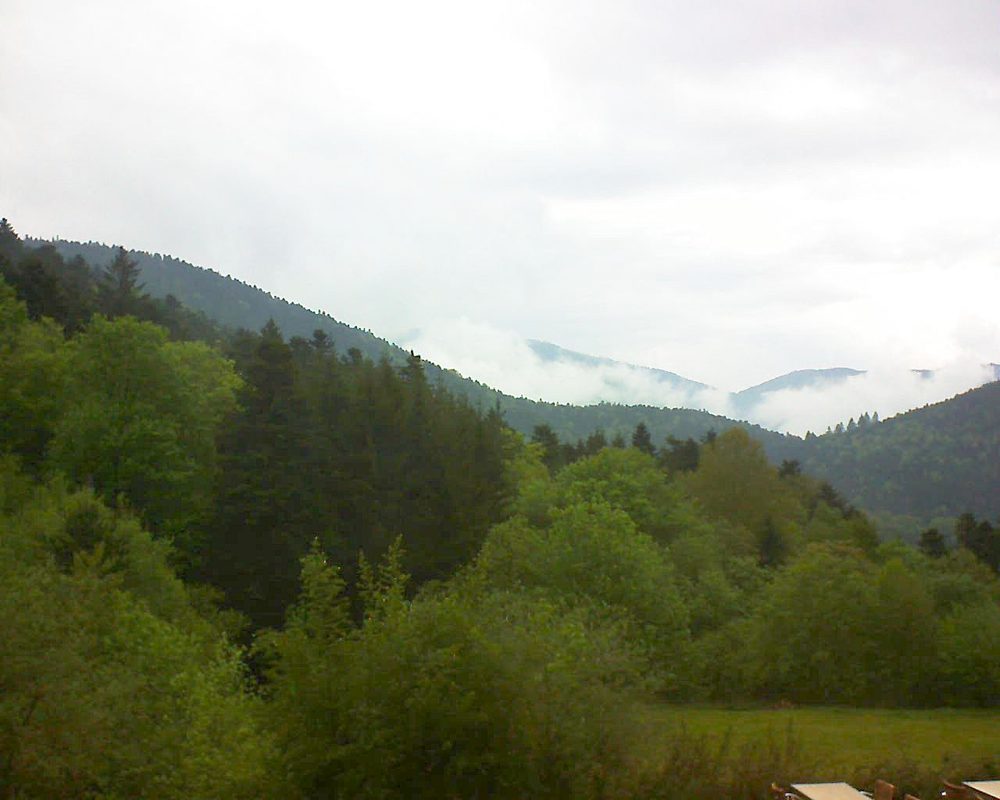Le petit ballon vu depuis le Domaine Langmatt à Murbach le 19.05.2019 à 15:00 Le petit ballon (Alsace, Vosges) le 19.05.2019 à 15:00