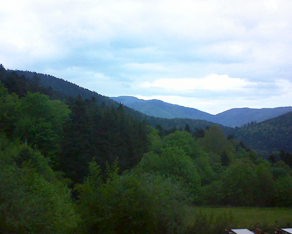 Le petit ballon vu depuis le Domaine Langmatt à Murbach le 19.05.2019 à 20:45 Le petit ballon (Alsace, Vosges) le 19.05.2019 à 20:45