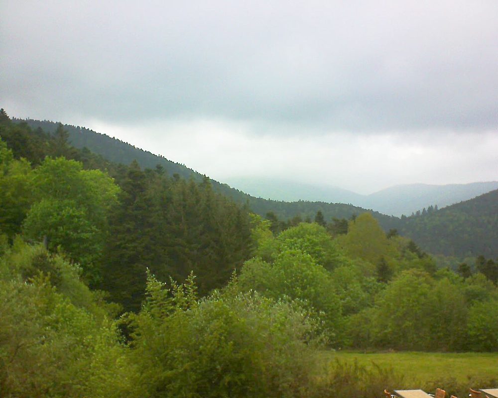 Le petit ballon vu depuis le Domaine Langmatt à Murbach le 20.05.2019 à 18:15 Le petit ballon (Alsace, Vosges) le 20.05.2019 à 18:15