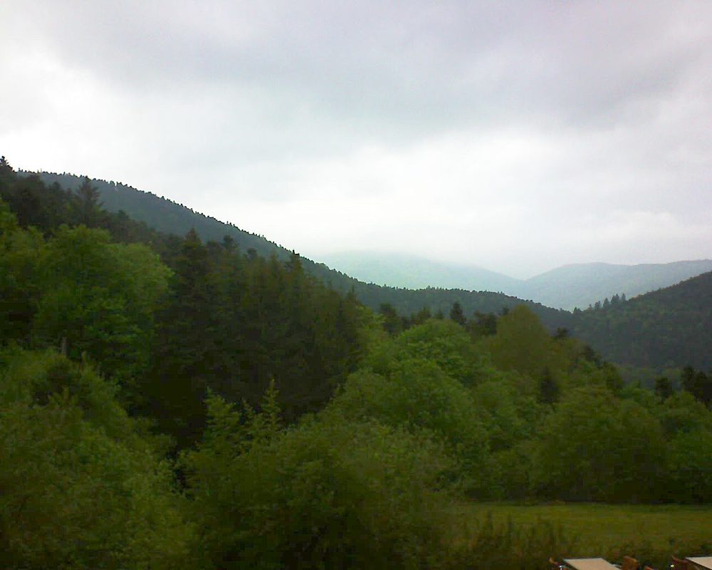 Le petit ballon vu depuis le Domaine Langmatt à Murbach le 21.05.2019 à 14:00 Le petit ballon (Alsace, Vosges) le 21.05.2019 à 14:00