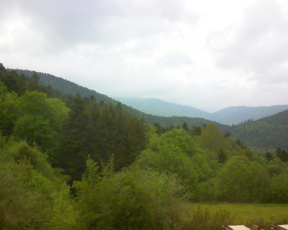 Le petit ballon vu depuis le Domaine Langmatt à Murbach le 21.05.2019 à 15:30 Le petit ballon (Alsace, Vosges) le 21.05.2019 à 15:30