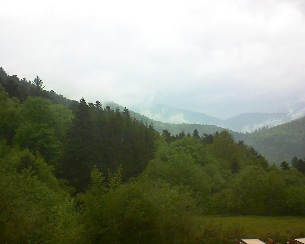 Le petit ballon vu depuis le Domaine Langmatt à Murbach le 21.05.2019 à 18:45 Le petit ballon (Alsace, Vosges) le 21.05.2019 à 18:45