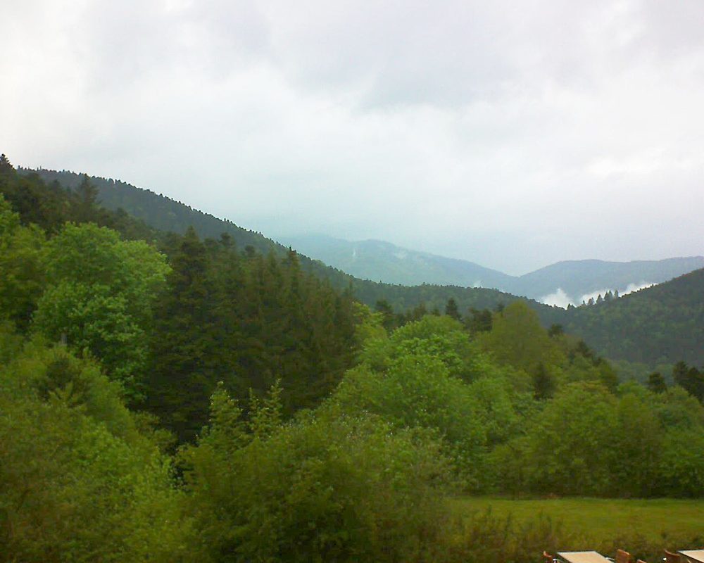 Le petit ballon vu depuis le Domaine Langmatt à Murbach le 21.05.2019 à 19:30 Le petit ballon (Alsace, Vosges) le 21.05.2019 à 19:30