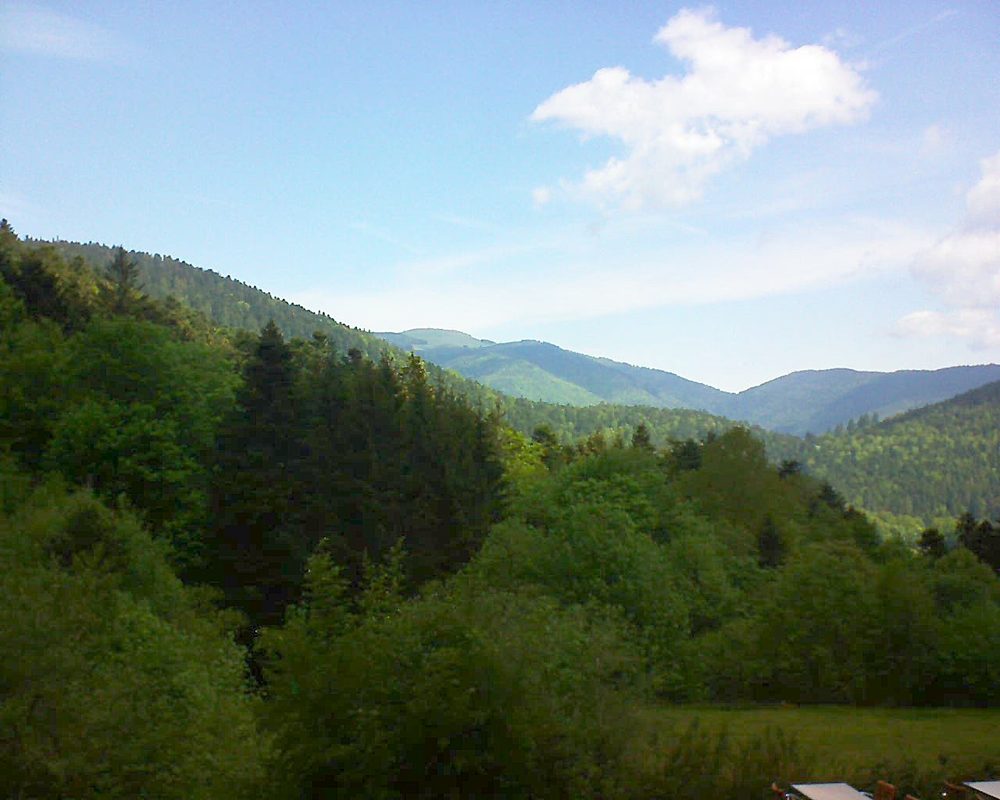 Le petit ballon vu depuis le Domaine Langmatt à Murbach le 22.05.2019 à 11:00 Le petit ballon (Alsace, Vosges) le 22.05.2019 à 11:00