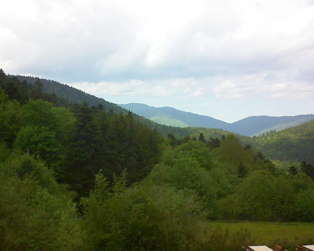 Le petit ballon vu depuis le Domaine Langmatt à Murbach le 22.05.2019 à 15:15 Le petit ballon (Alsace, Vosges) le 22.05.2019 à 15:15