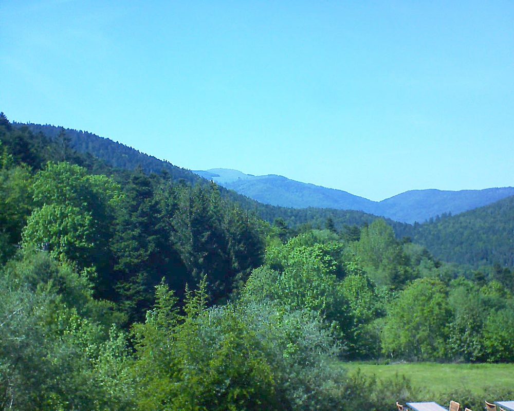 Le petit ballon vu depuis le Domaine Langmatt à Murbach le 23.05.2019 à 16:00 Le petit ballon (Alsace, Vosges) le 23.05.2019 à 16:00