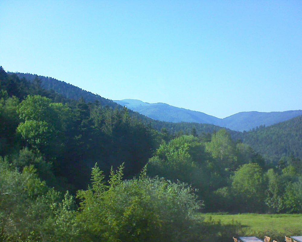 Le petit ballon vu depuis le Domaine Langmatt à Murbach le 23.05.2019 à 18:00 Le petit ballon (Alsace, Vosges) le 23.05.2019 à 18:00