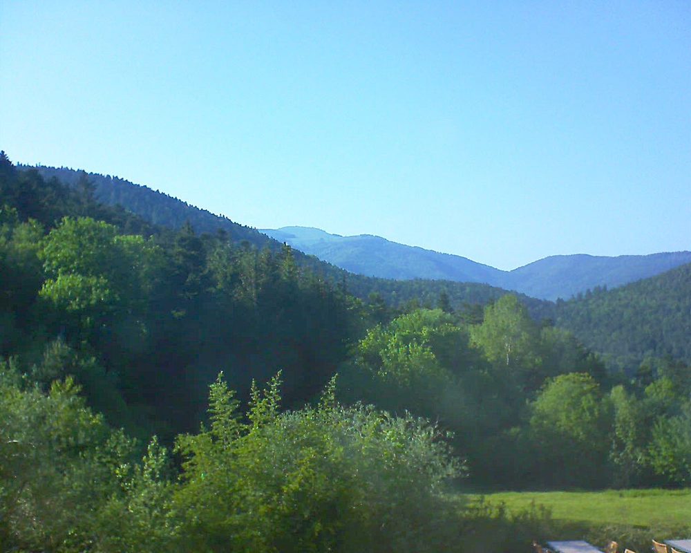 Le petit ballon vu depuis le Domaine Langmatt à Murbach le 23.05.2019 à 18:15 Le petit ballon (Alsace, Vosges) le 23.05.2019 à 18:15