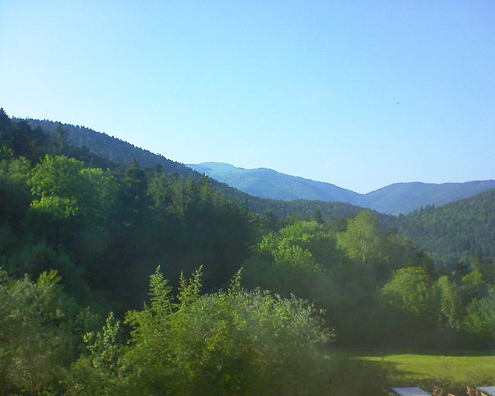 Le petit ballon vu depuis le Domaine Langmatt à Murbach le 23.05.2019 à 18:30 Le petit ballon (Alsace, Vosges) le 23.05.2019 à 18:30