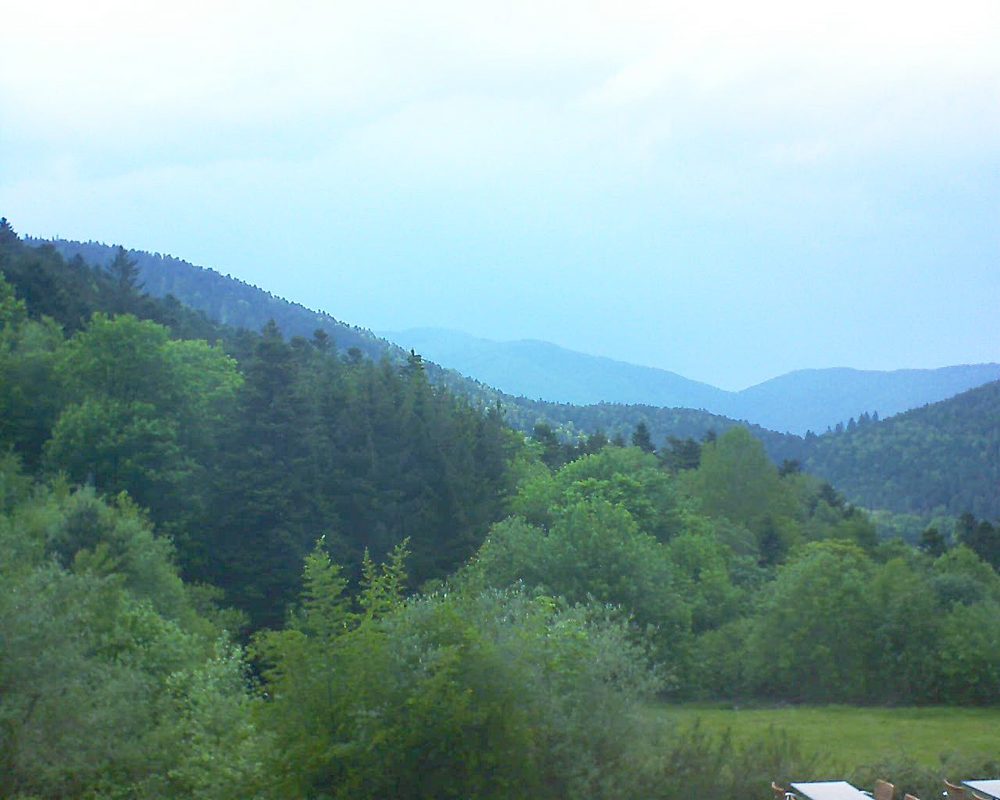 Le petit ballon vu depuis le Domaine Langmatt à Murbach le 24.05.2019 à 18:00 Le petit ballon (Alsace, Vosges) le 24.05.2019 à 18:00