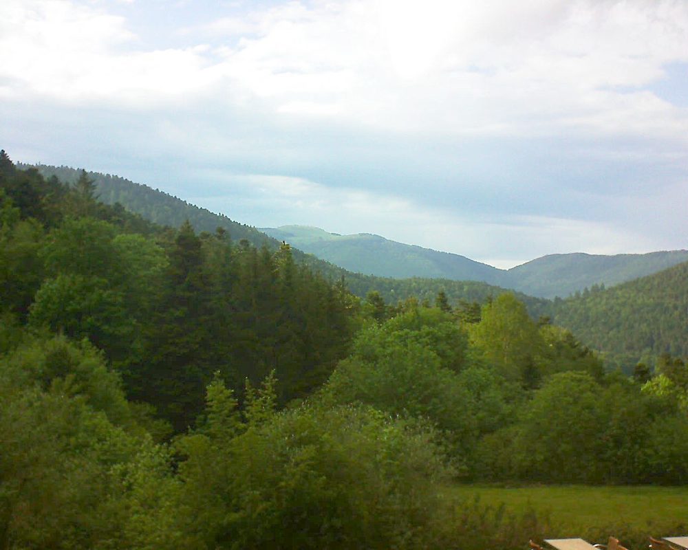 Le petit ballon vu depuis le Domaine Langmatt à Murbach le 25.05.2019 à 18:30 Le petit ballon (Alsace, Vosges) le 25.05.2019 à 18:30