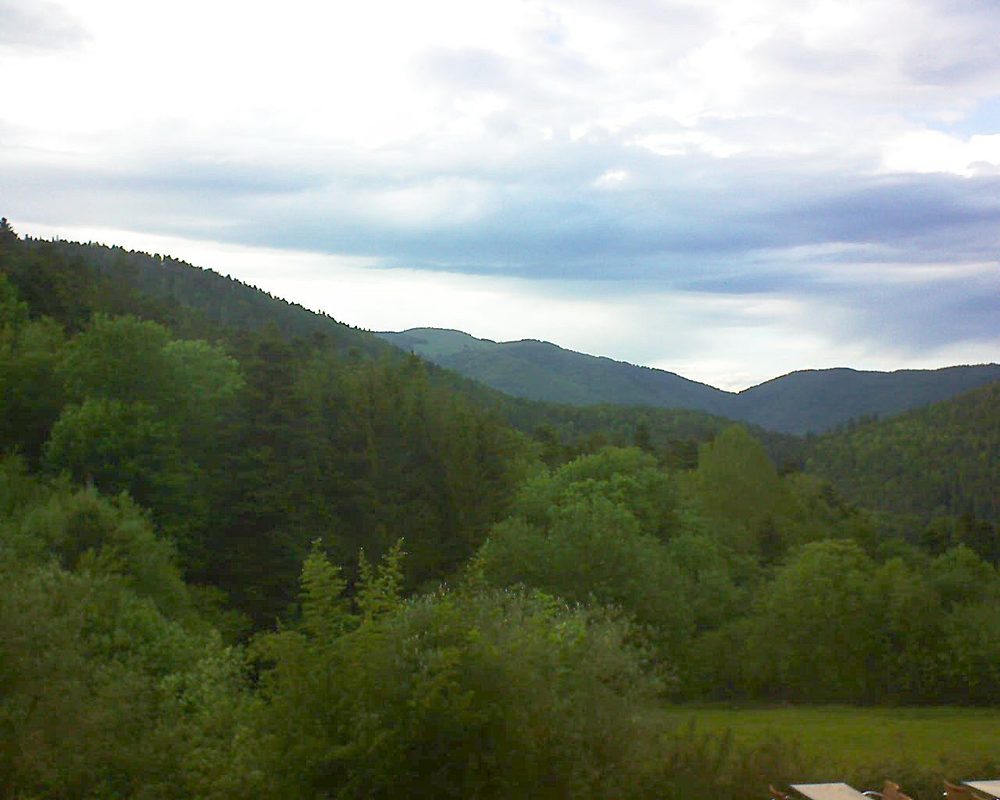 Le petit ballon vu depuis le Domaine Langmatt à Murbach le 25.05.2019 à 19:00 Le petit ballon (Alsace, Vosges) le 25.05.2019 à 19:00