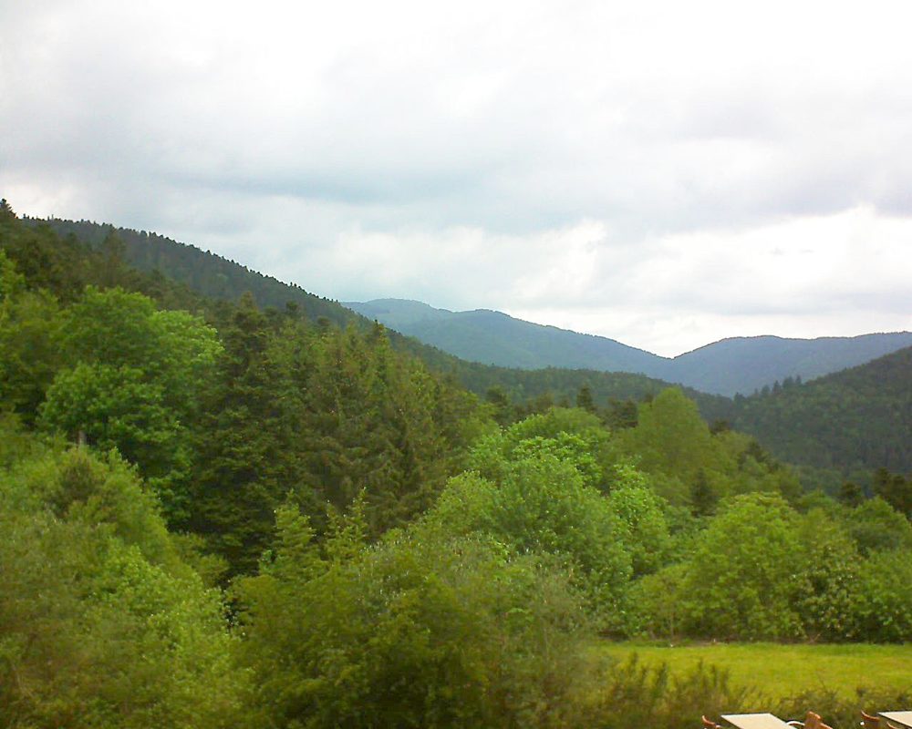 Le petit ballon vu depuis le Domaine Langmatt à Murbach le 26.05.2019 à 13:00 Le petit ballon (Alsace, Vosges) le 26.05.2019 à 13:00