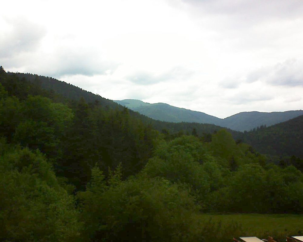 Le petit ballon vu depuis le Domaine Langmatt à Murbach le 26.05.2019 à 14:45 Le petit ballon (Alsace, Vosges) le 26.05.2019 à 14:45