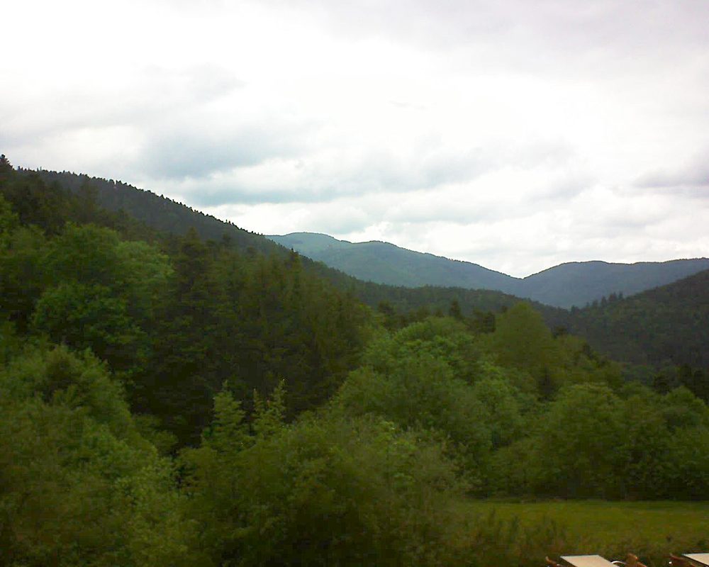 Le petit ballon vu depuis le Domaine Langmatt à Murbach le 26.05.2019 à 15:00 Le petit ballon (Alsace, Vosges) le 26.05.2019 à 15:00