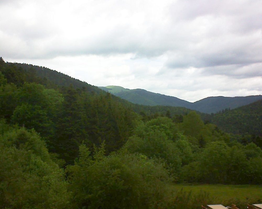 Le petit ballon vu depuis le Domaine Langmatt à Murbach le 27.05.2019 à 09:15 Le petit ballon (Alsace, Vosges) le 27.05.2019 à 09:15