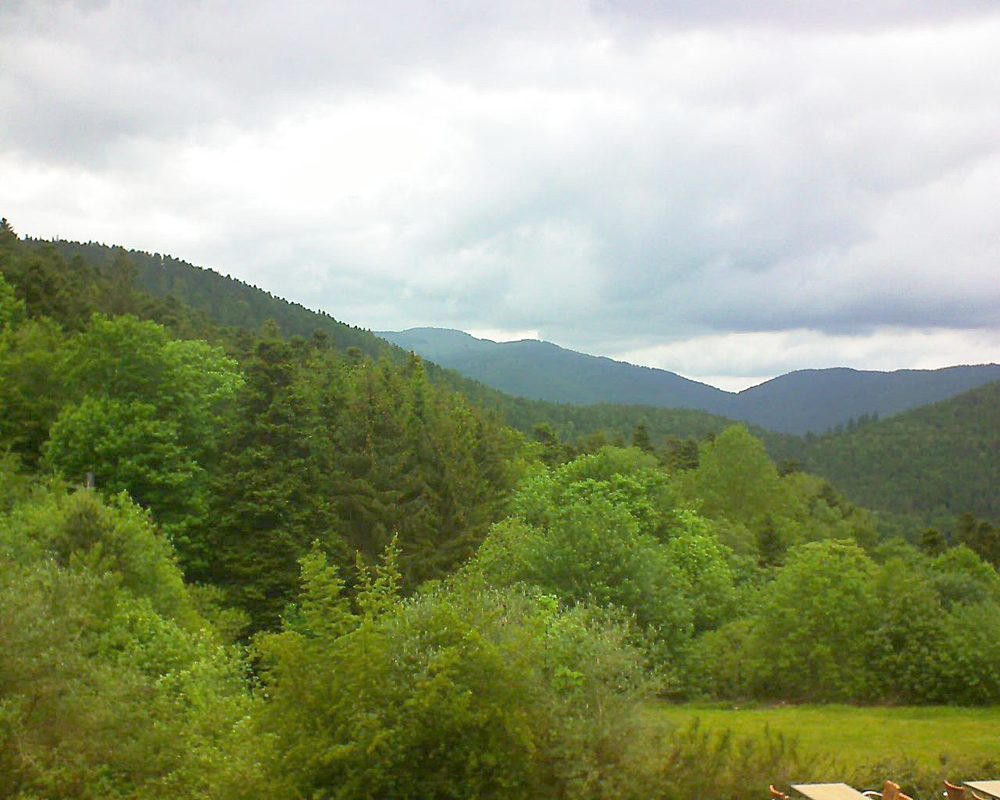 Le petit ballon vu depuis le Domaine Langmatt à Murbach le 27.05.2019 à 13:00 Le petit ballon (Alsace, Vosges) le 27.05.2019 à 13:00