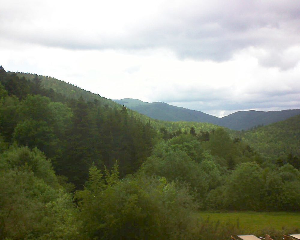 Le petit ballon vu depuis le Domaine Langmatt à Murbach le 28.05.2019 à 11:45 Le petit ballon (Alsace, Vosges) le 28.05.2019 à 11:45