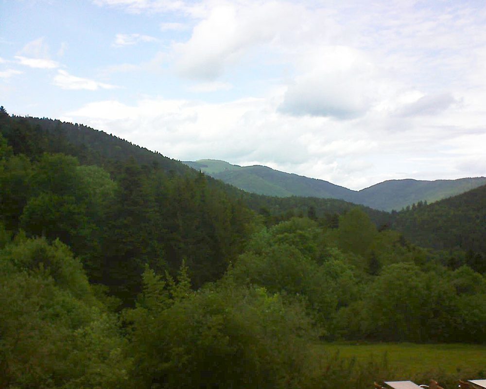 Le petit ballon vu depuis le Domaine Langmatt à Murbach le 28.05.2019 à 12:00 Le petit ballon (Alsace, Vosges) le 28.05.2019 à 12:00