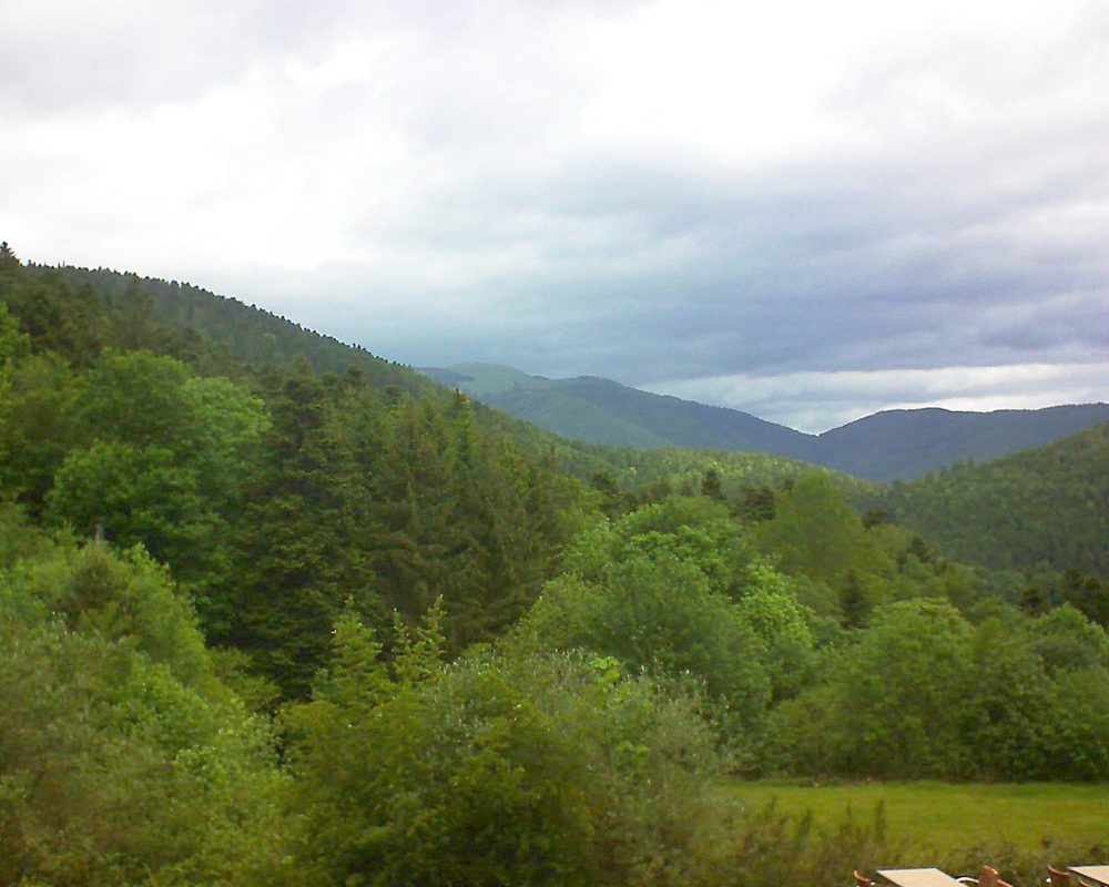 Le petit ballon vu depuis le Domaine Langmatt à Murbach le 28.05.2019 à 12:15 Le petit ballon (Alsace, Vosges) le 28.05.2019 à 12:15