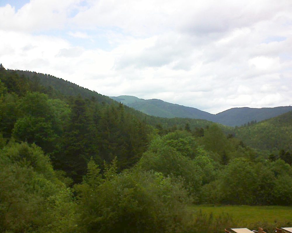 Le petit ballon vu depuis le Domaine Langmatt à Murbach le 28.05.2019 à 13:30 Le petit ballon (Alsace, Vosges) le 28.05.2019 à 13:30